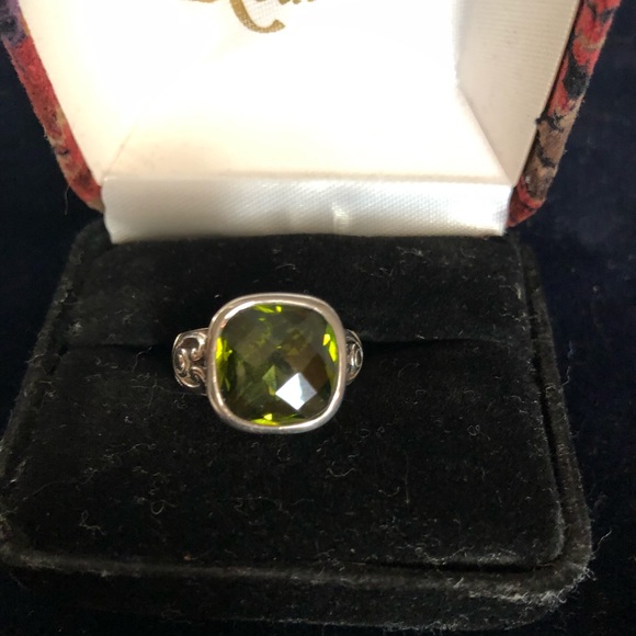 925 Sterling Silver Peridot Ring - Picture 2 of 2